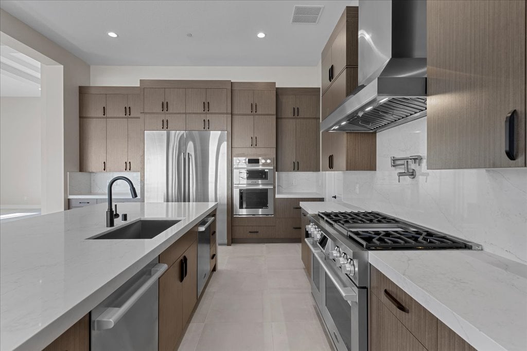 11000 Horizon Ledge Ave.