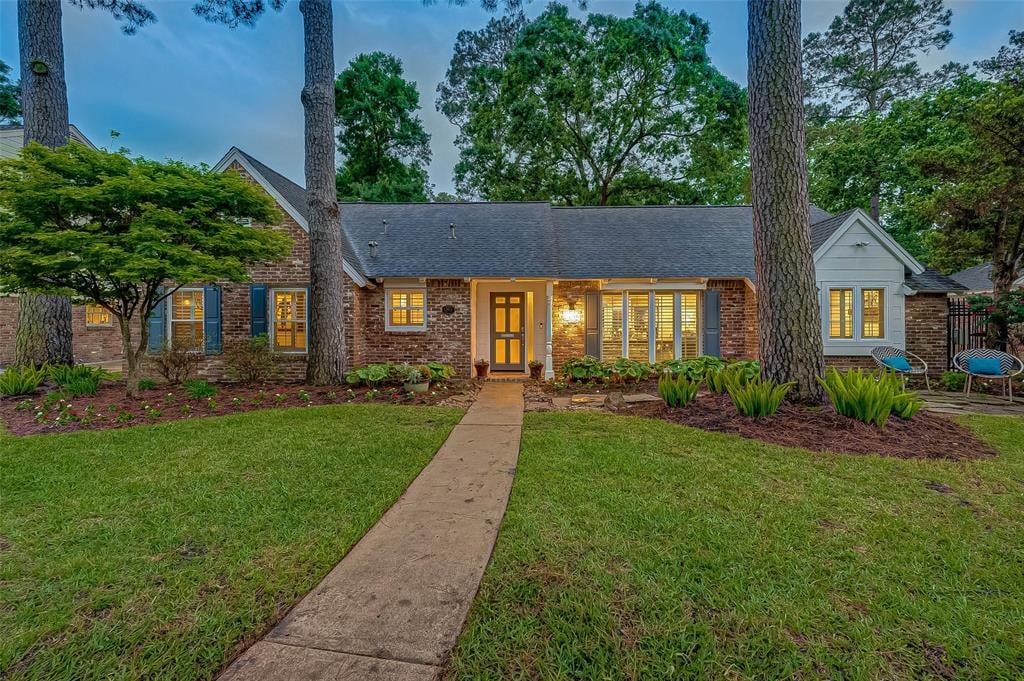 13911 Pinerock Ln