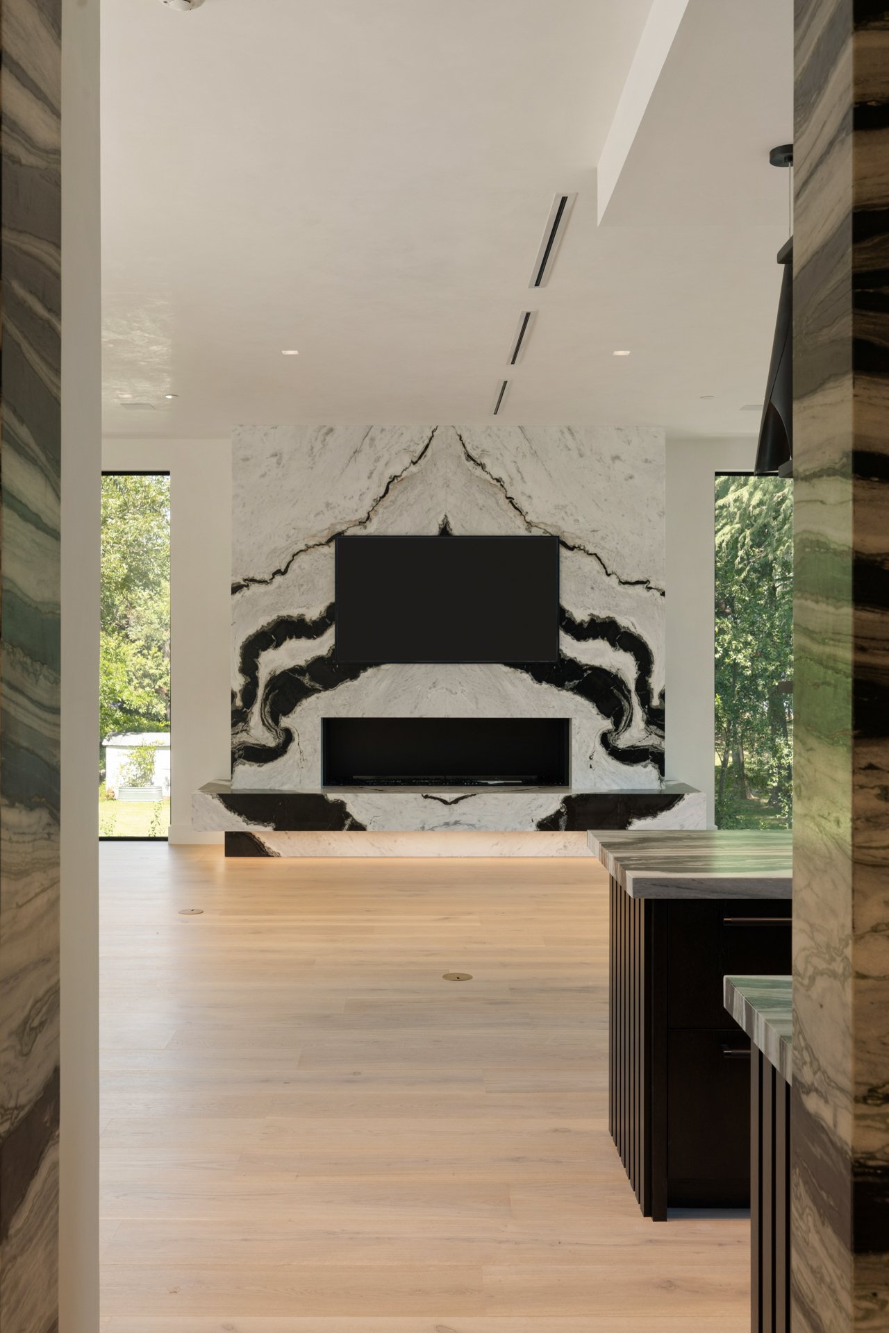 2503 Westlake Dr #302