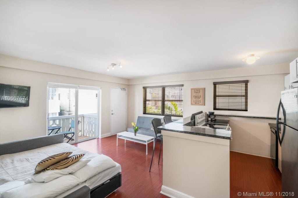 12 Unit Miami Beach Mid-century Building Sells at 751 Meridian by Luca Migliore