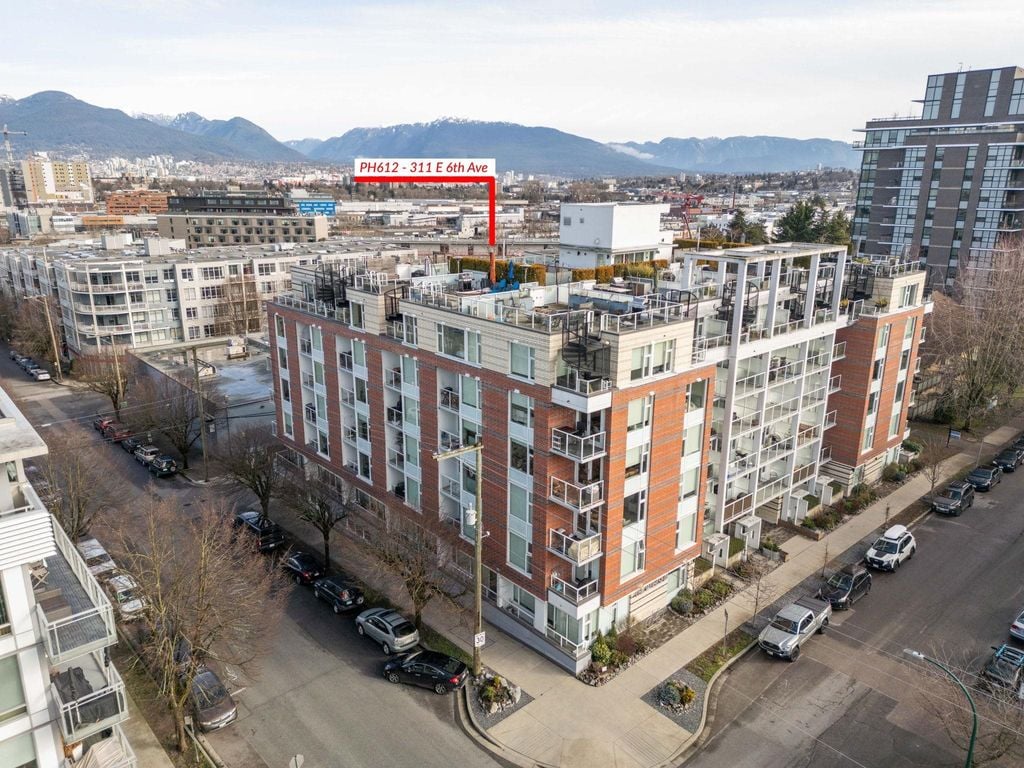 311 E 6th Ave, #PH612