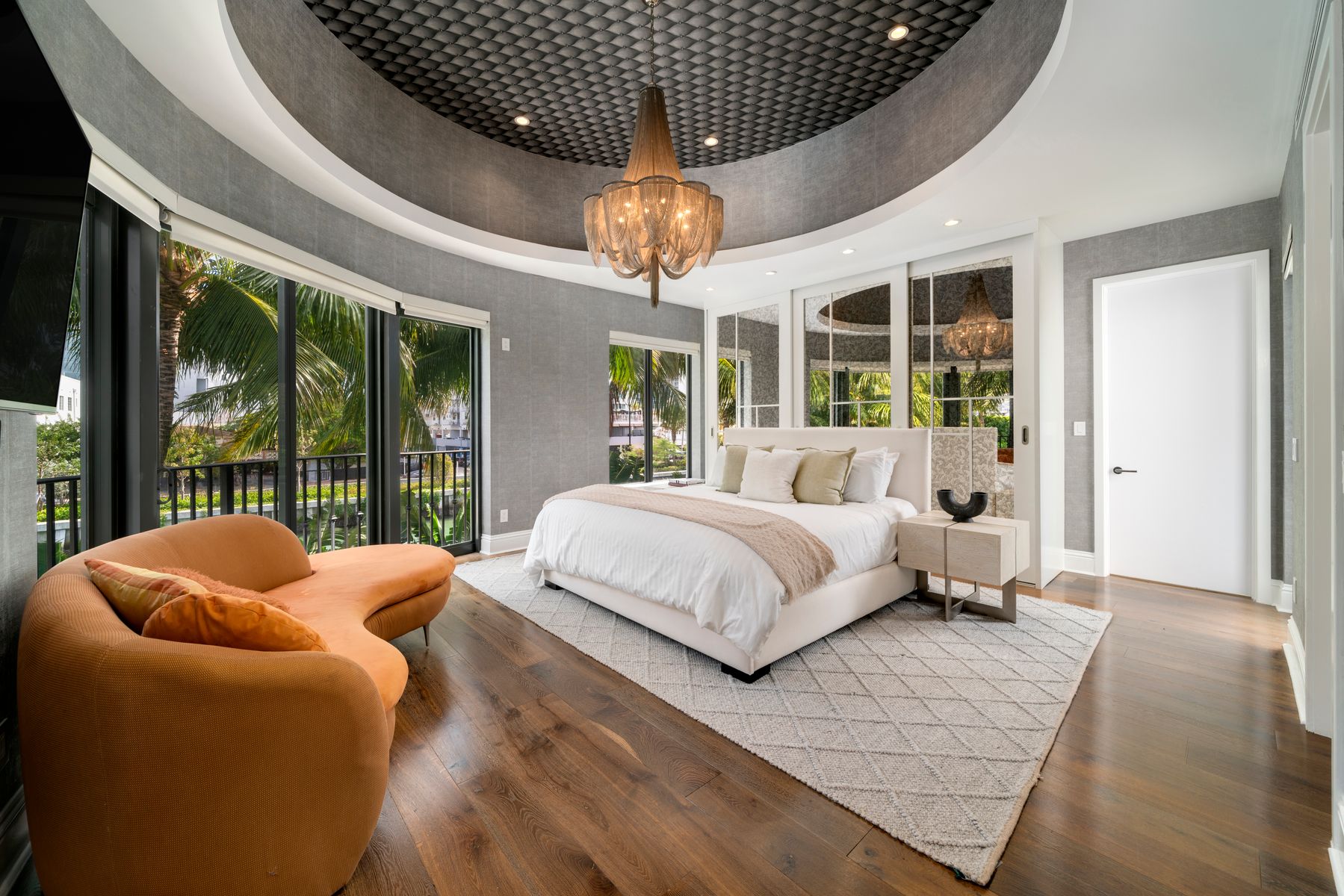 2901 Flamingo Dr.