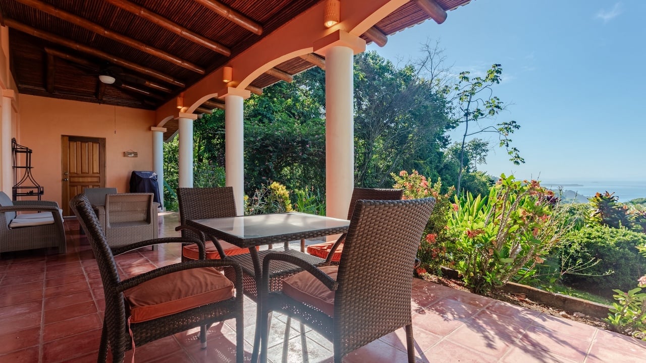 Whale’s Tail Ocean View Estate with Extra Lot in Uvita