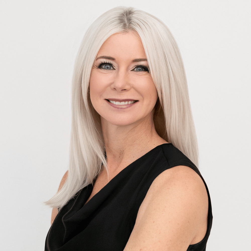 Jennie Wetter Gig Harbor, WA Real Estate Agent Headshot