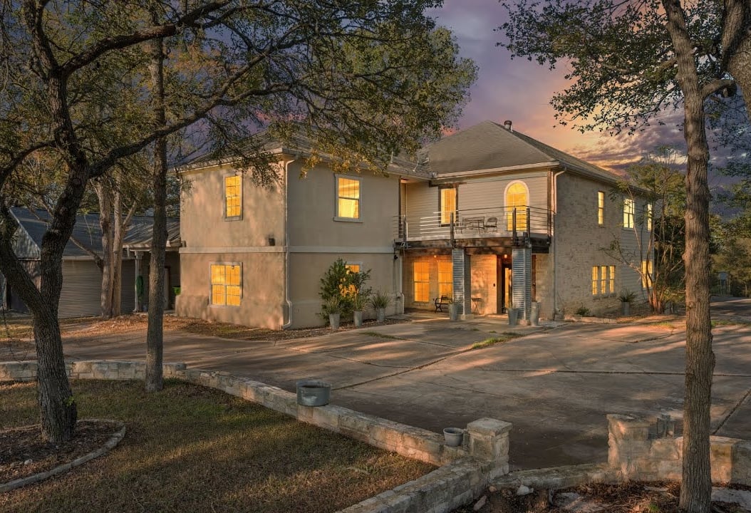 Private 4.75-Acre Estate in Elgin, TX