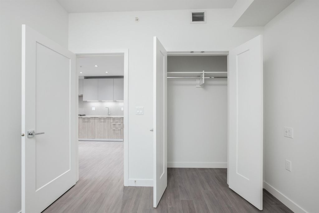 6699 Dunblane Ave, #2904