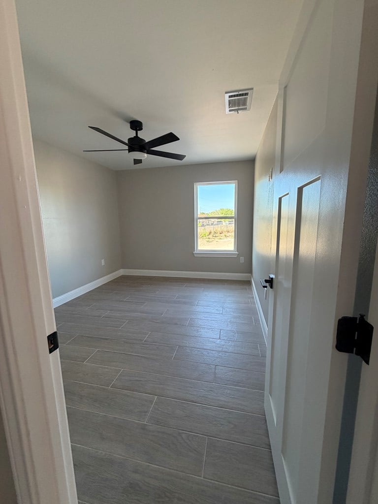 3204 Calle Teresa