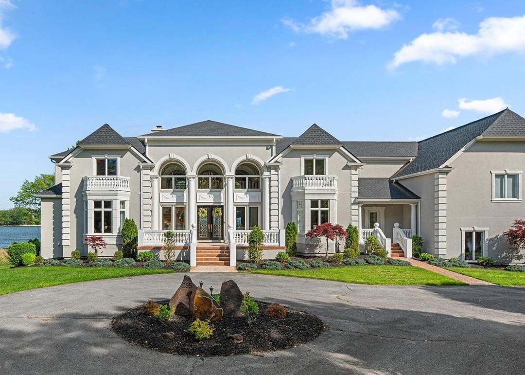 285 Eagle Hill Rd