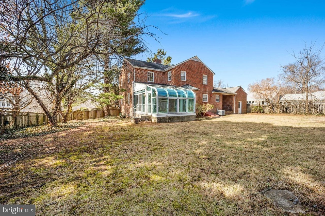 144 Archwood Ave