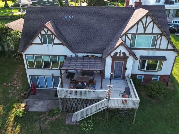 1105 Riverview Dr