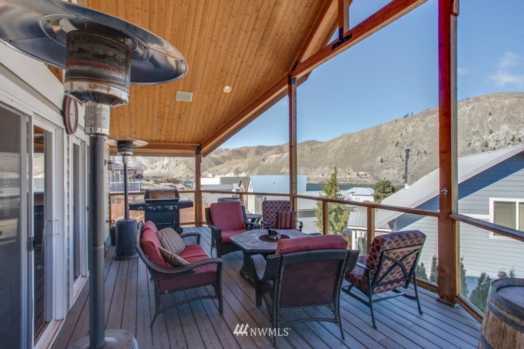 101 W Marine View Pl