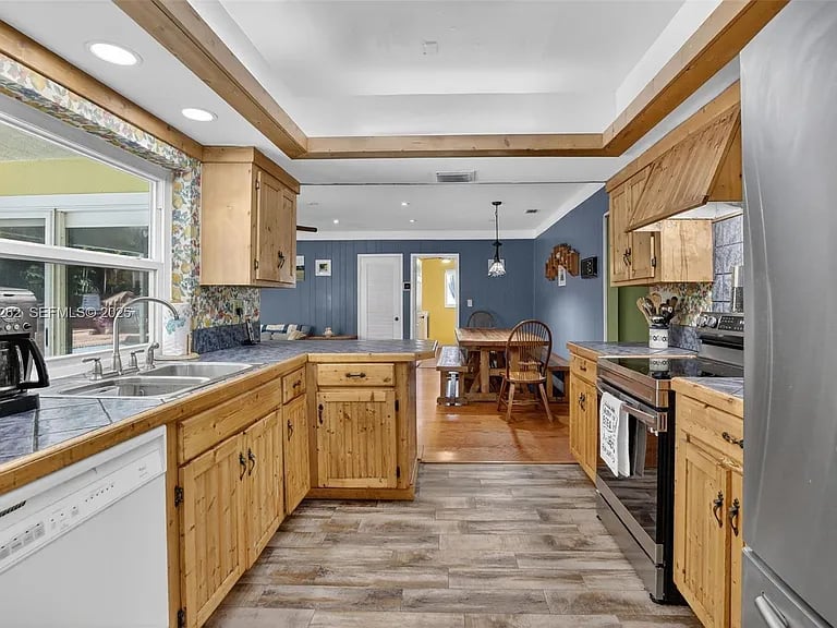 431 Vicksburg Ter