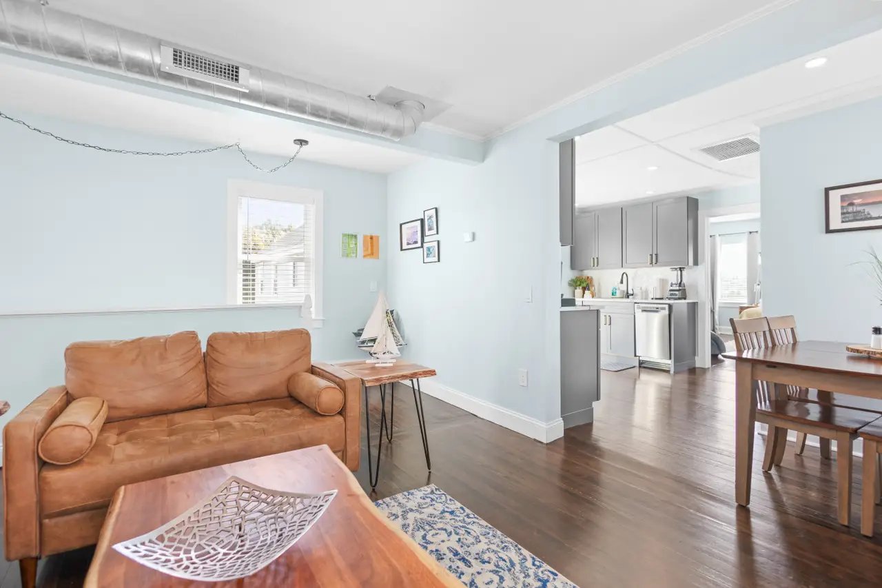 Fabulous Pied-á-Terre Close to Beaches & Downtown!