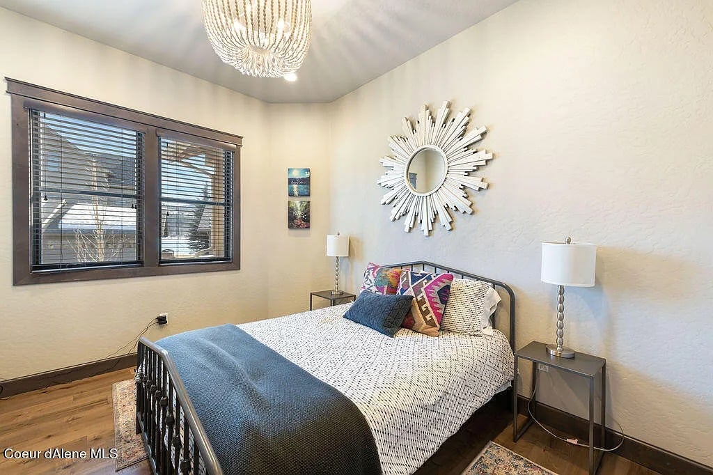 519 Lakeshore Ave UNIT 301