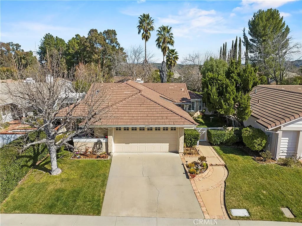 25624 Rancho Adobe Rd