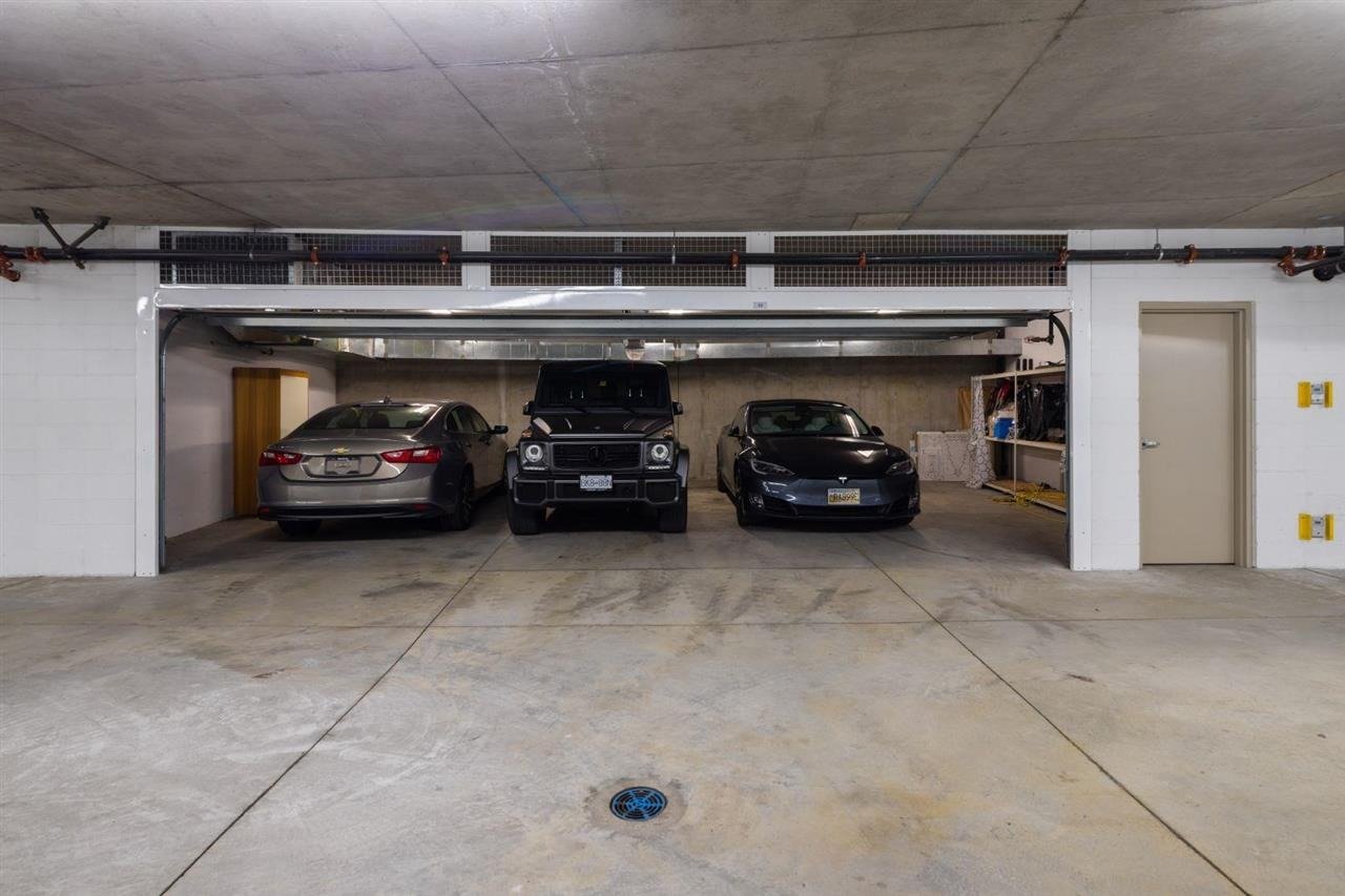 1560 Homer Mews, #1102