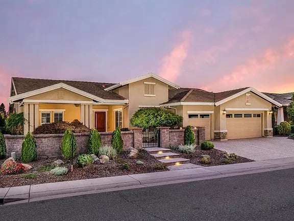 1695 Carnelian Ct