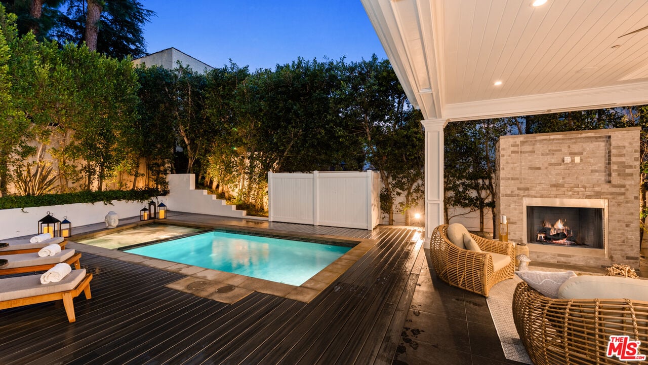 Luminor Heights, Laurel Canyon Blvd, 90046