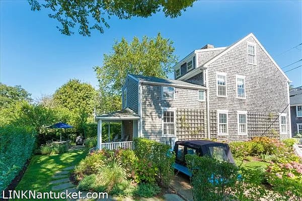 17 Pine St