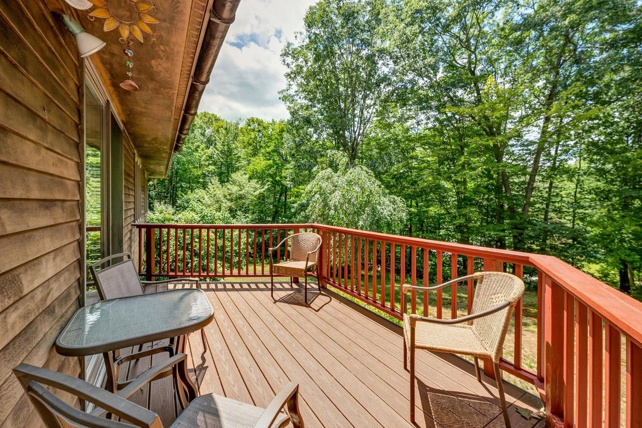 42 Hawkins Pond Rd