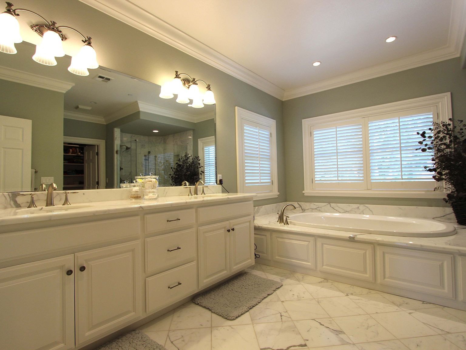 23 Sanford Ln