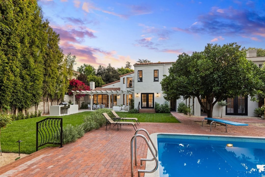 Amber Villa