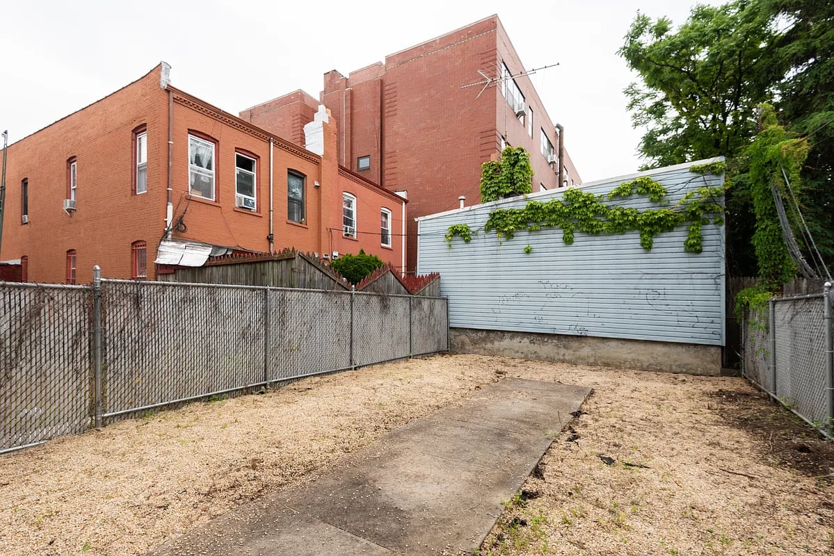 291 Wyckoff Avenue #1R
