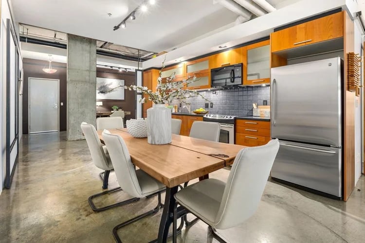 2717 Western Avenue #102