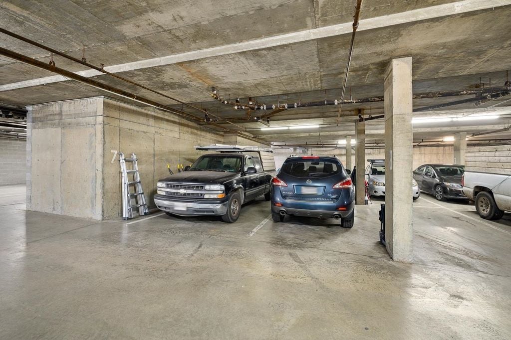 3264 Oak St, #308