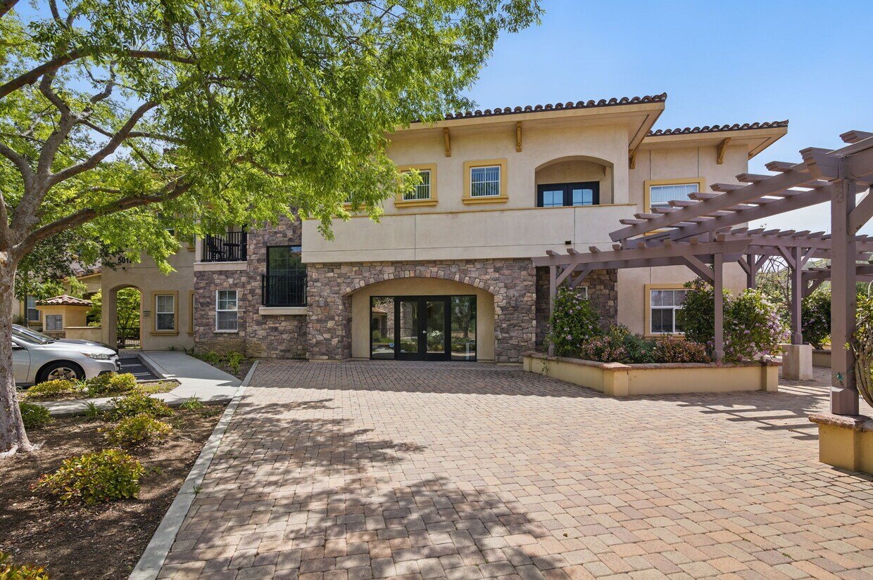 5012 Cheseboro Rd