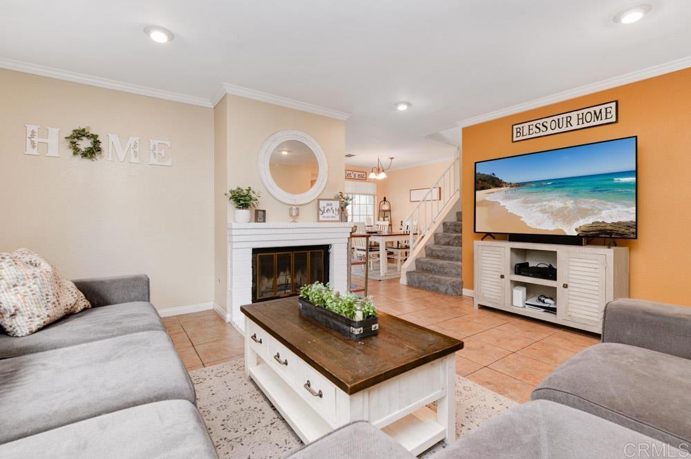 Palm Glen Dr