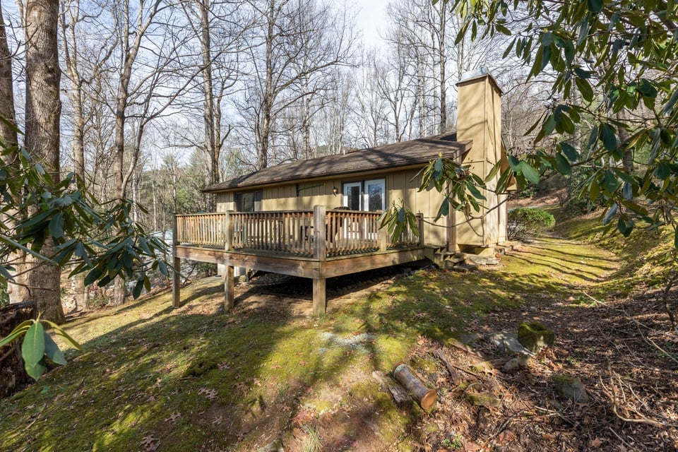 1696 Clear Creek Rd , Highlands, NC 28741