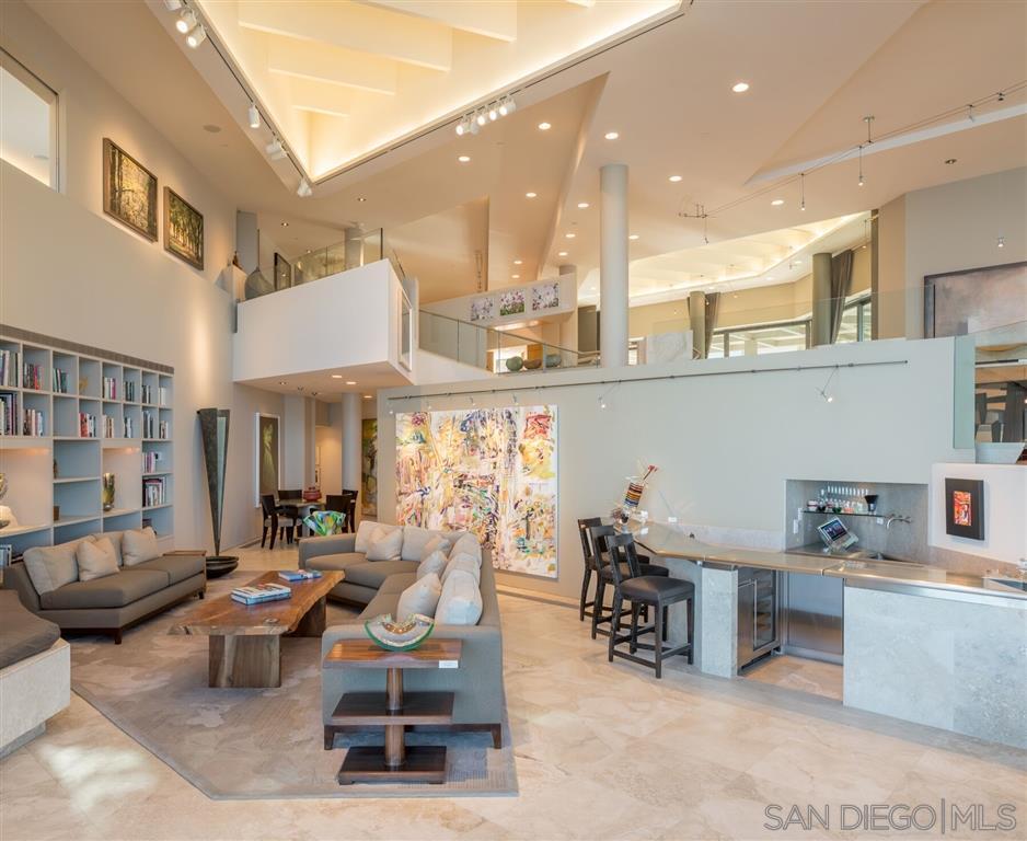 9828 La Jolla Farms Rd