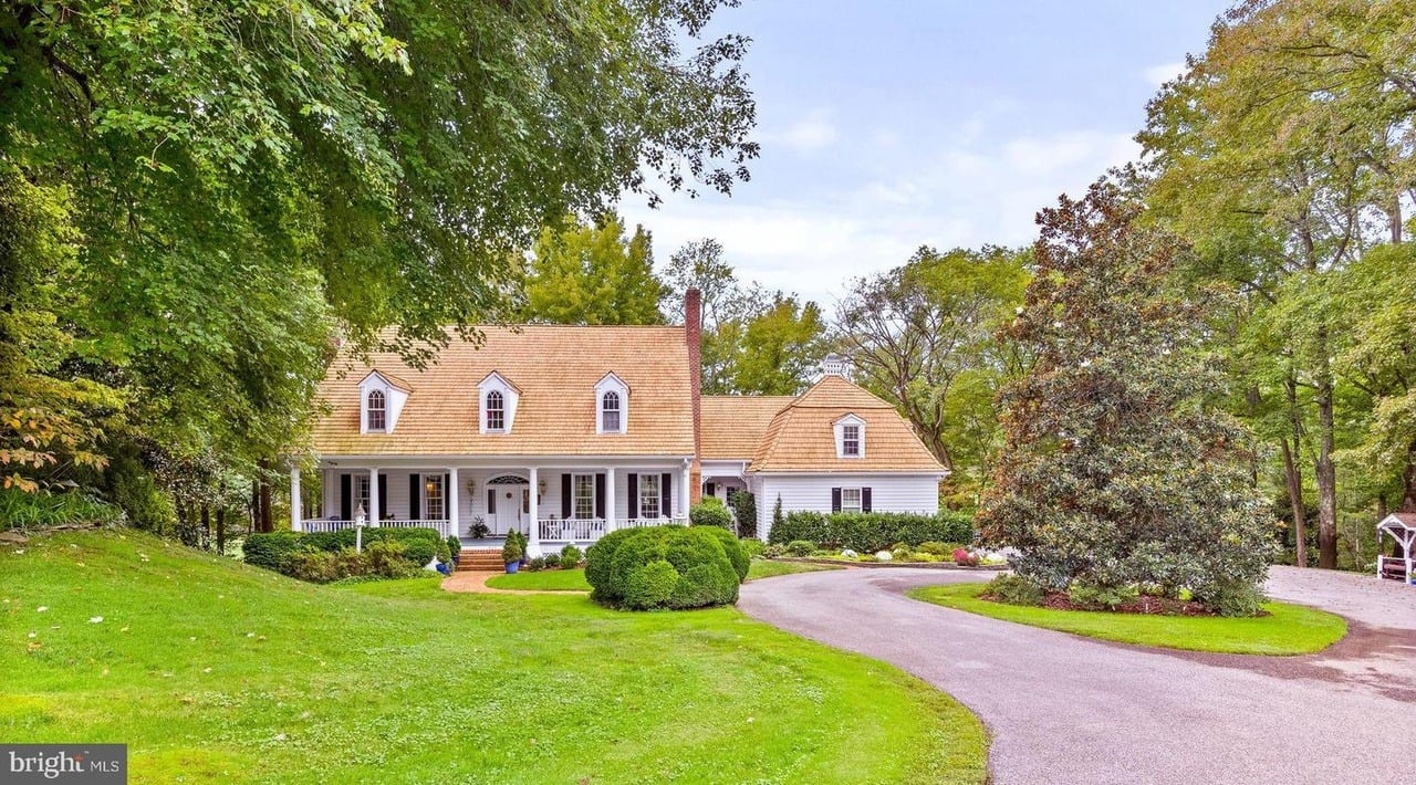 621 Traveller Ct