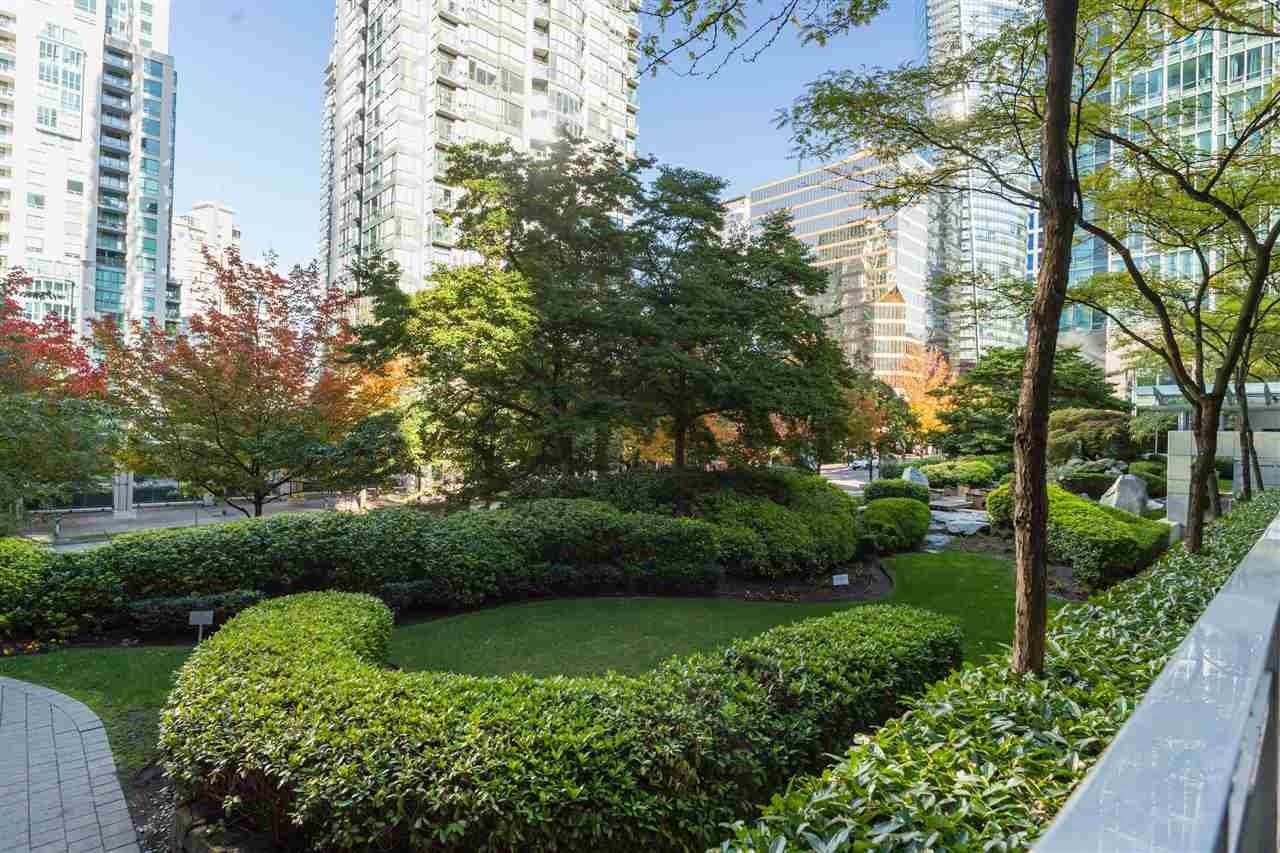 1281 Alberni St