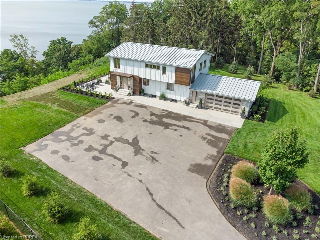 434 Front Road