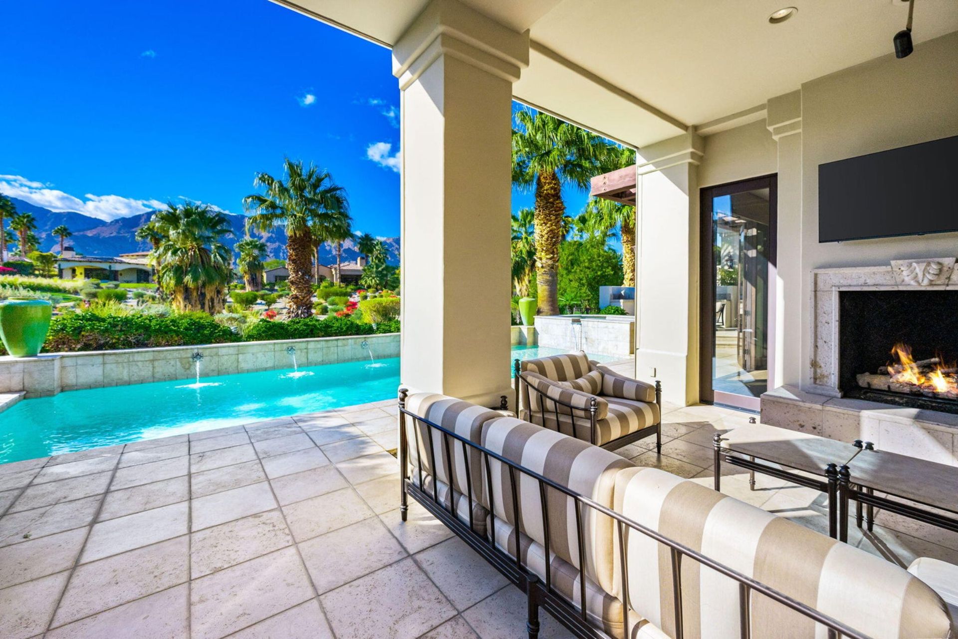 52705 Claret Cove