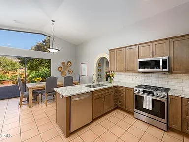 2272 ROADRUNNER Road, Sedona