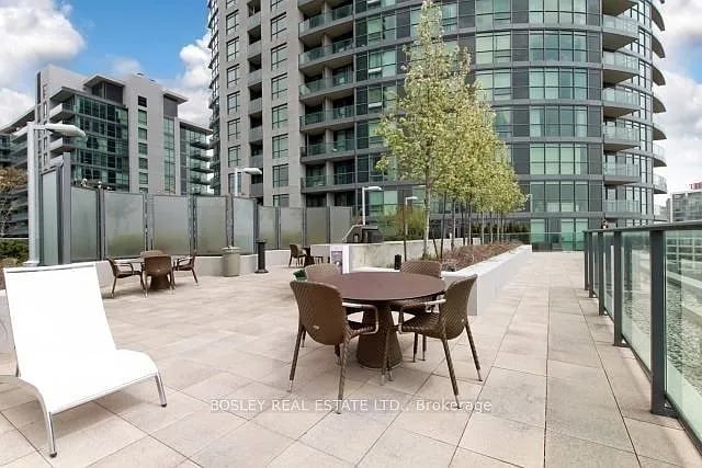 209 Fort York Blvd #468