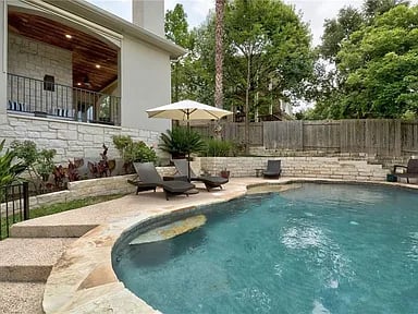 2716 Shire Ridge Dr