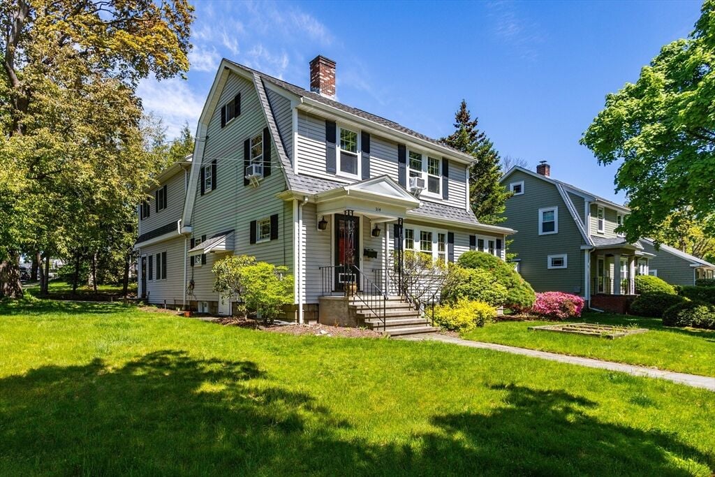 214 Adams Ave