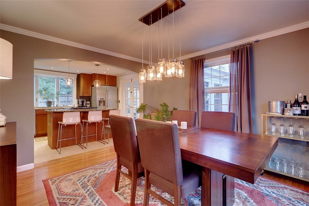 11 Beech Tree Rd