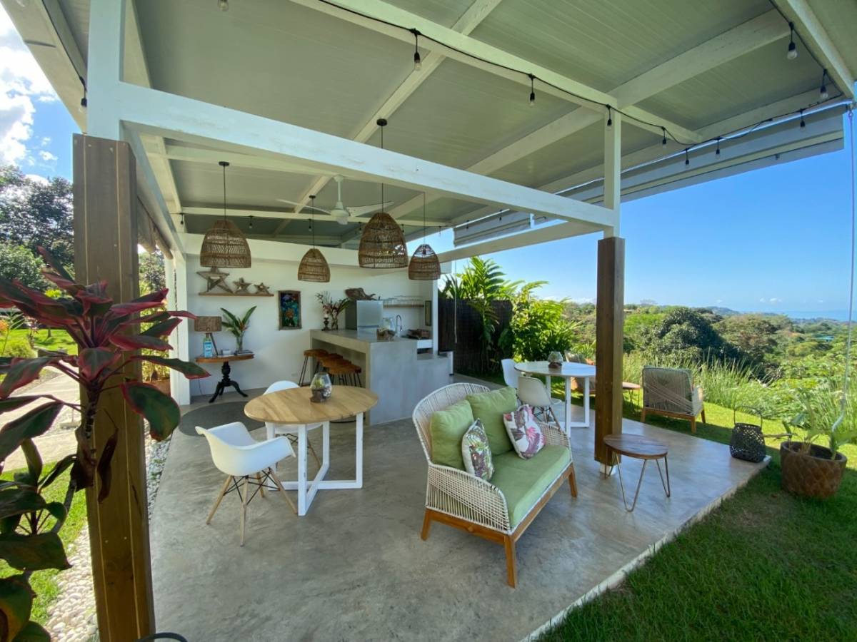Terra Lodge - Income producing property with two apartments, swimming pool and 1 bedroom home.