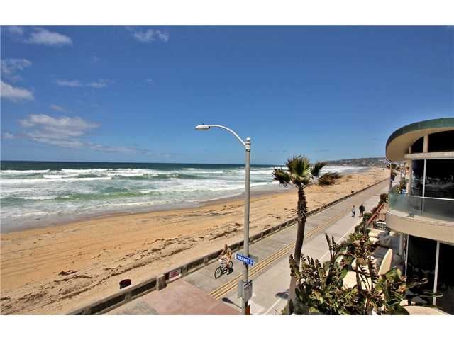 3545 Ocean Front Walk 