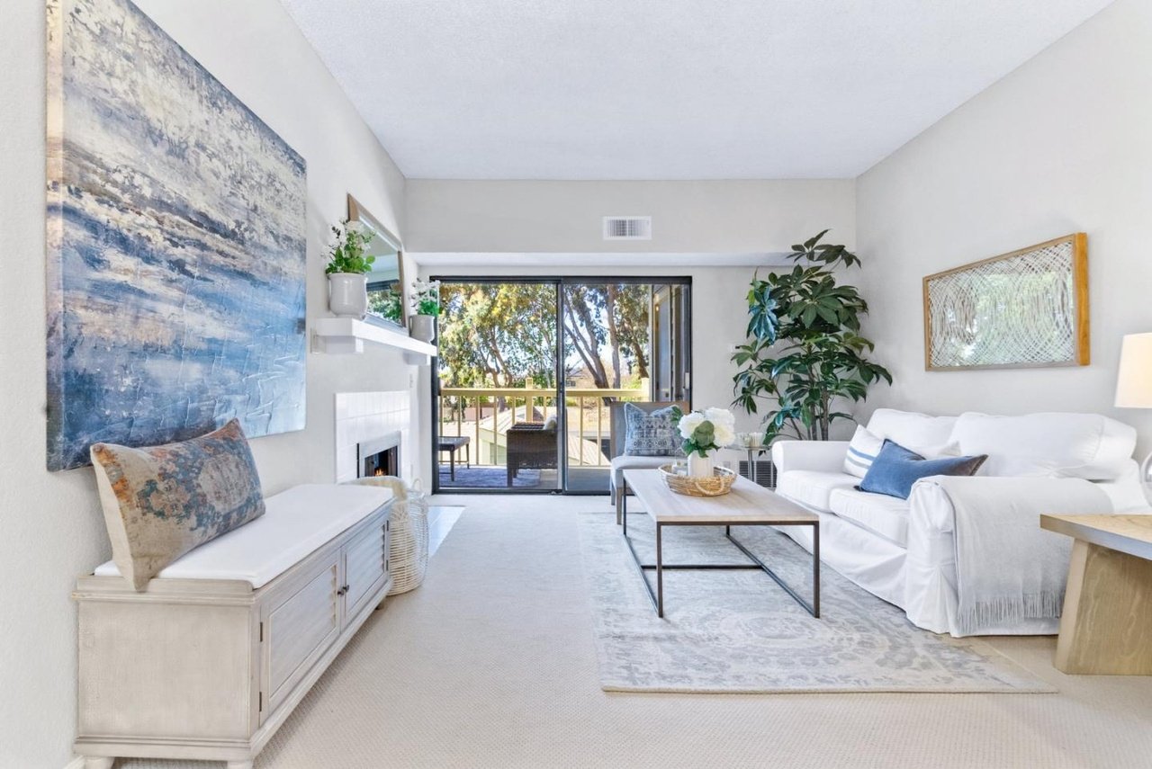 37050 MEADOWBROOK CMN #203