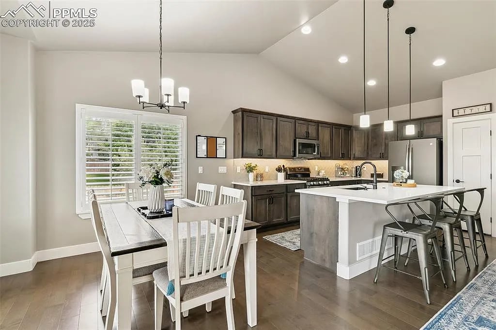 6792 David Anthony Ct