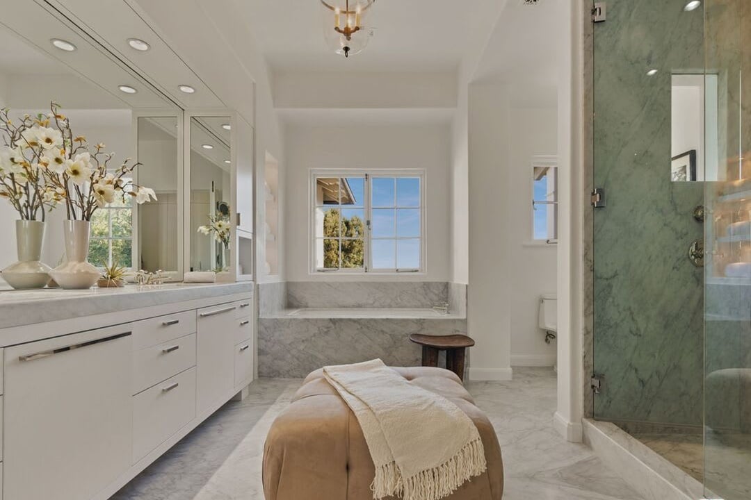 Opulent Serene