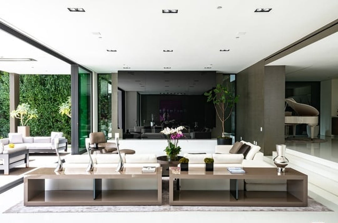 Lodge Garden