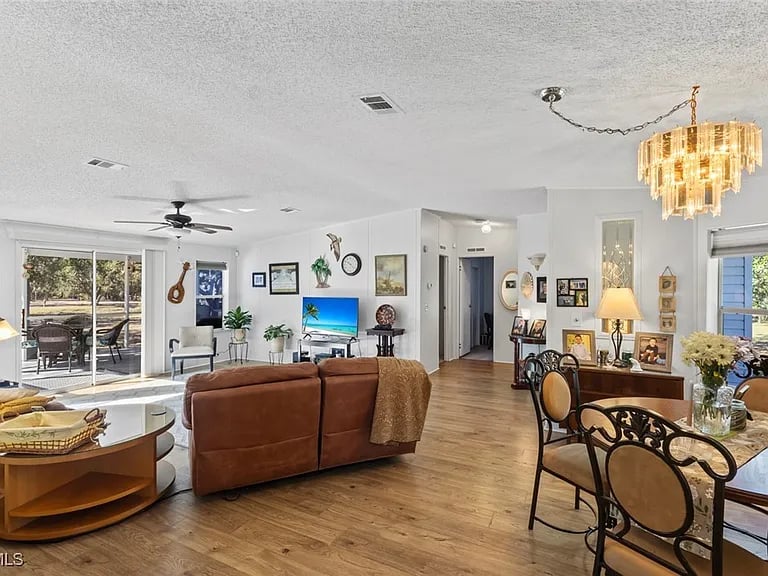 29414 Pine Villa Cir