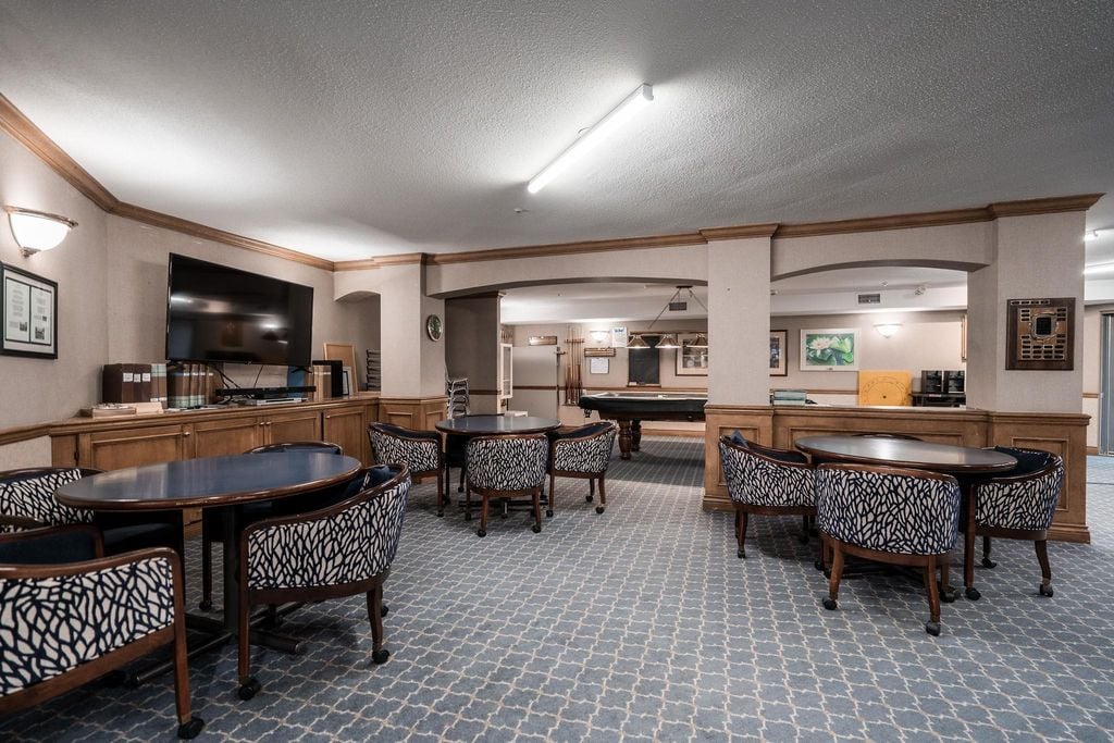 3098 Guildford Wy, #426